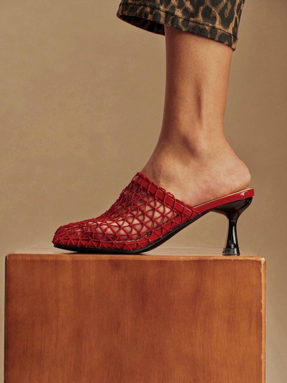 Red Elegant Women's Hollow-Out Design Slip-On High Heel Sandals Shoes - Picture 5 of 7